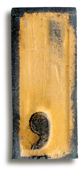 Photograph of Yellow Rubber Stamp Comma