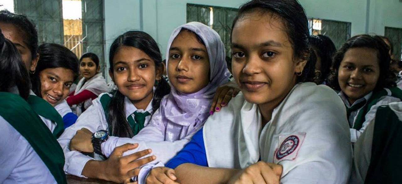 Photo of Bangladeshi School Children by Catherine Baltazar '16