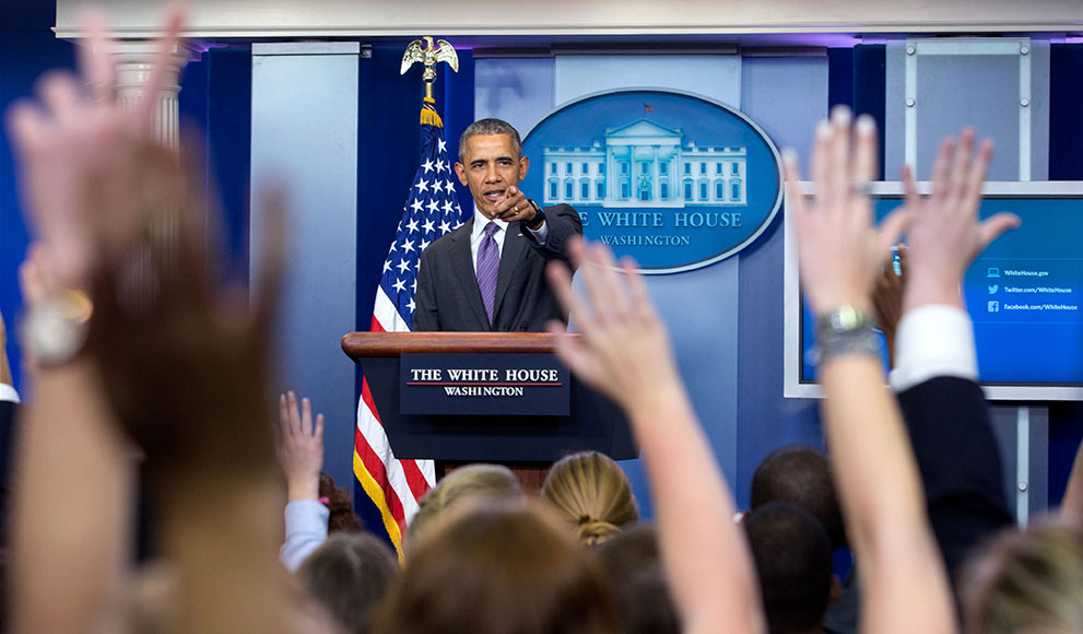 Wellesley News Writer Attends First White House College Reporter Day Student writers ask questions of President Obama at the first ever White House College Reporter Day