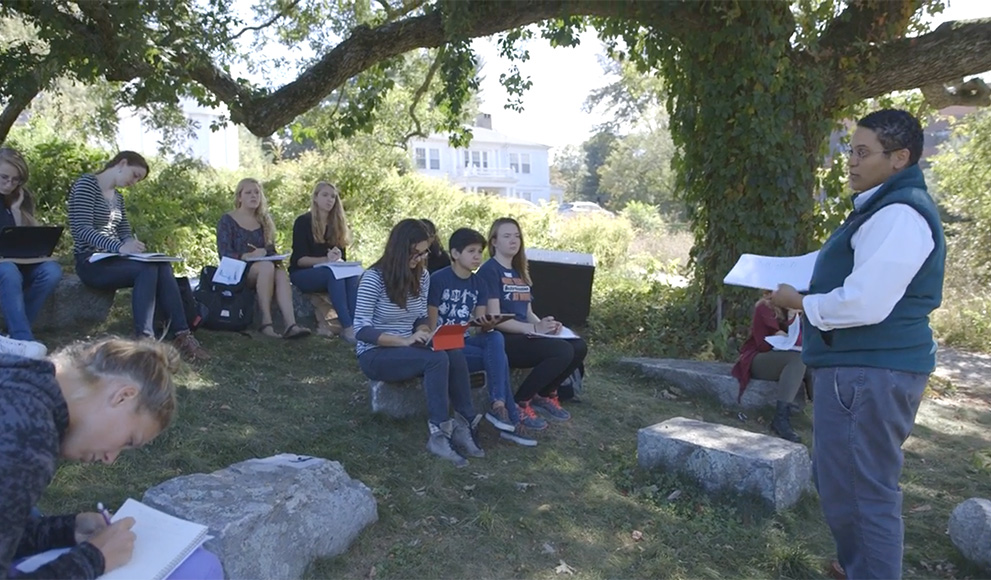 Spotlight on Teaching: ES 300: Environmental Decisionmaking Monica Higgins, lecturer in environmental studies, teaches students outside