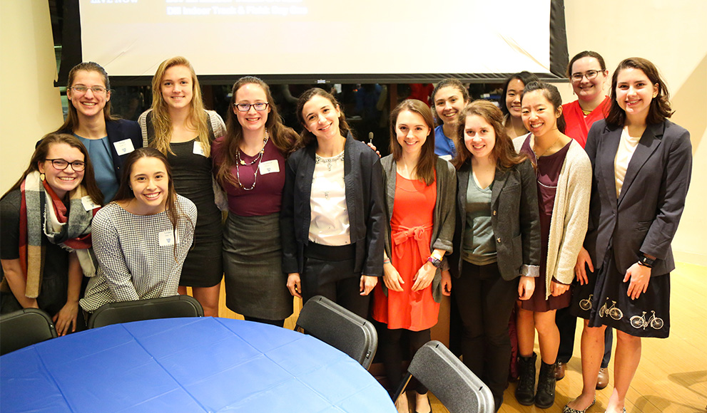Student Led Networking Dinner Connects Student-Athletes and Alumnae Athlete Students and Alumnae at a recent networking dinner
