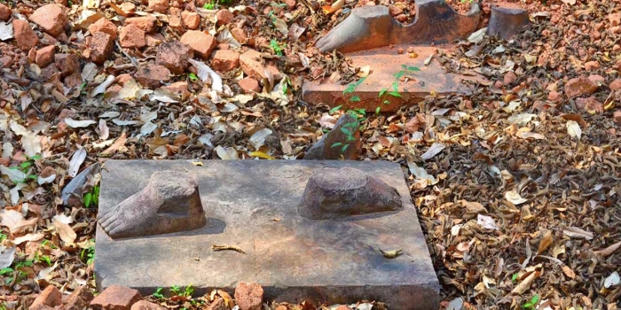 Art Antiquities on the Worldwide Black Market—A Big Business Feet of the 10th-century Hindu warriors Bhima and Duryodhana in Koh Ker, Cambodia.
