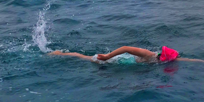 This National Women’s Health and Fitness Day, Wellesley Celebrates Alumnae Open-Water Swimmers An alumna swims in the English Channel.