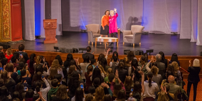 Wellesley’s Campus Community Gathers to Hear Hillary Rodham Clinton ’69 in Conversation with President Paula Johnson Wellesley’s Campus Community Gathers to Hear Hillary Rodham Clinton ’69 in Conversation with President Paula Johnson