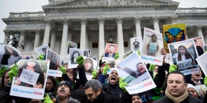 As SCOTUS Hears DACA Arguments, Alumna Helps Lead the Legal Challenge People outside of the Supreme Court protest the Trumps administration's decision to rescind DACA. They hold signs and chant.
