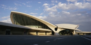 CityLab Speaks with Wellesley Art Professor Alice Friedman about Architectural Greatness TWA Flight Center designed by Eero Saarinen