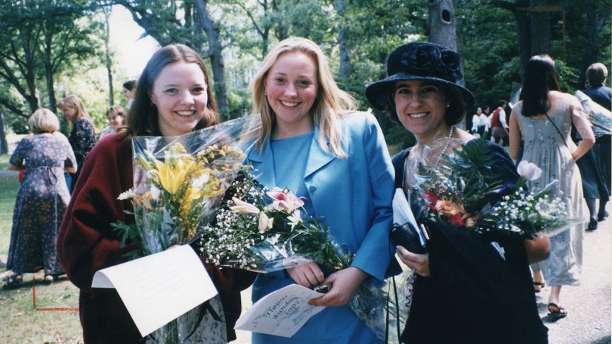 Wellesley students celebrate Flower Sunday (1997).