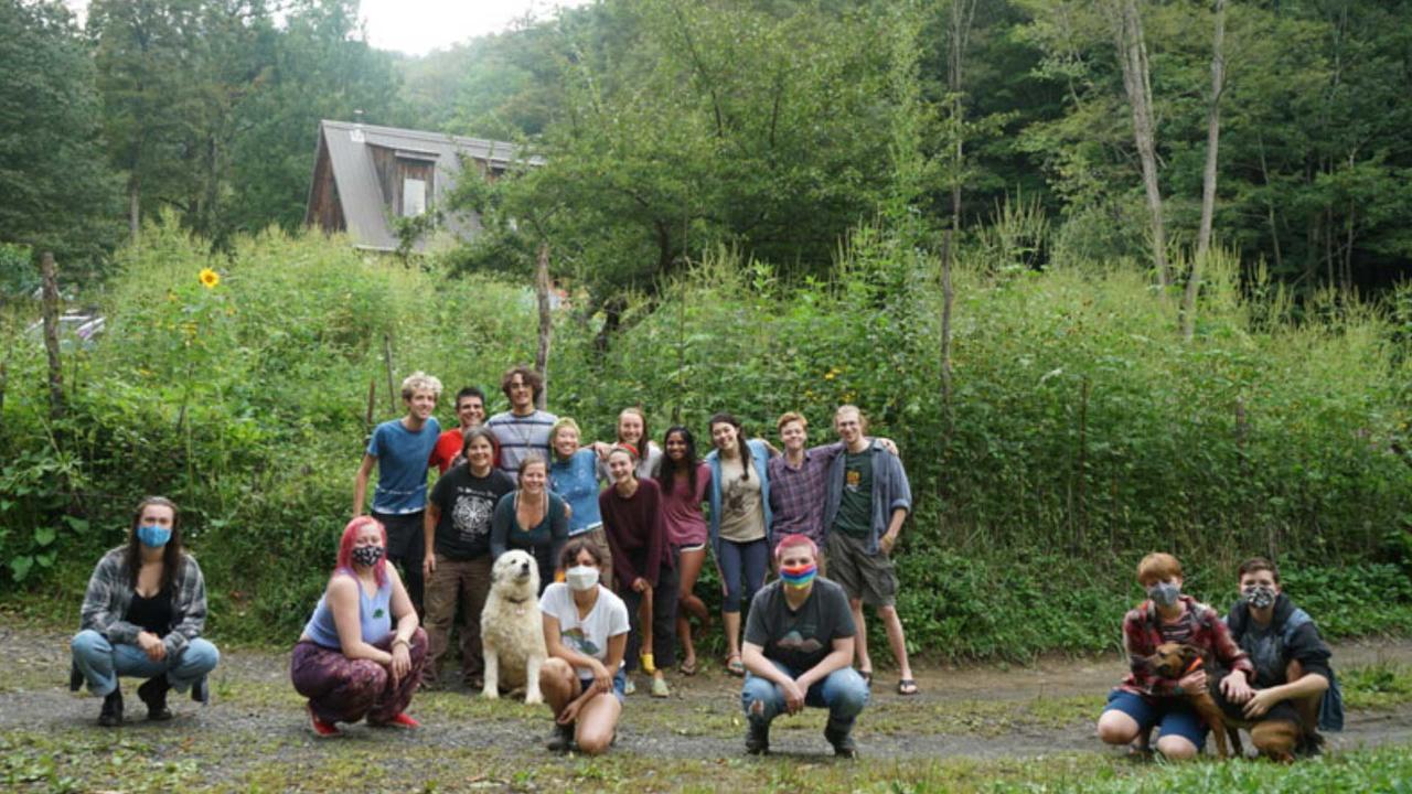 Woodland Harvest Mountain Farm worker Whitney Xu ’20 (center) and fellow Olin student farmers.