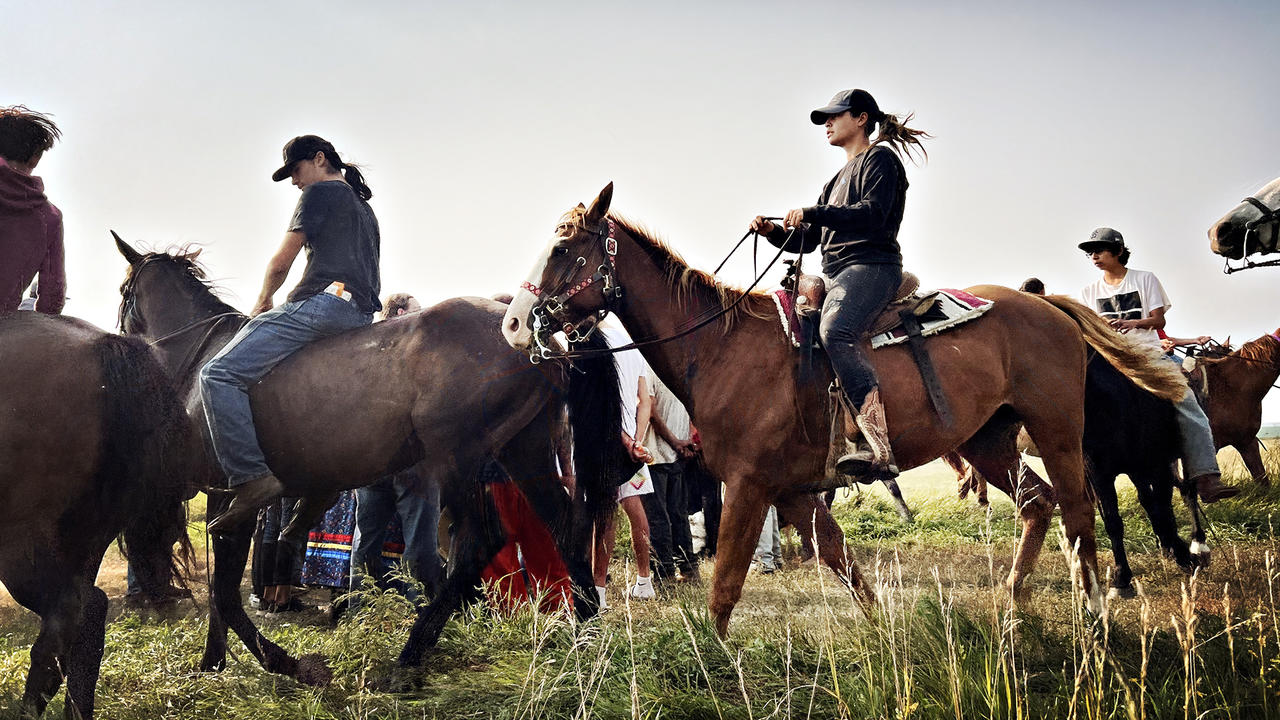 Katharine Hyslop ’17 rides a horse during the Whitestone Hill Ride