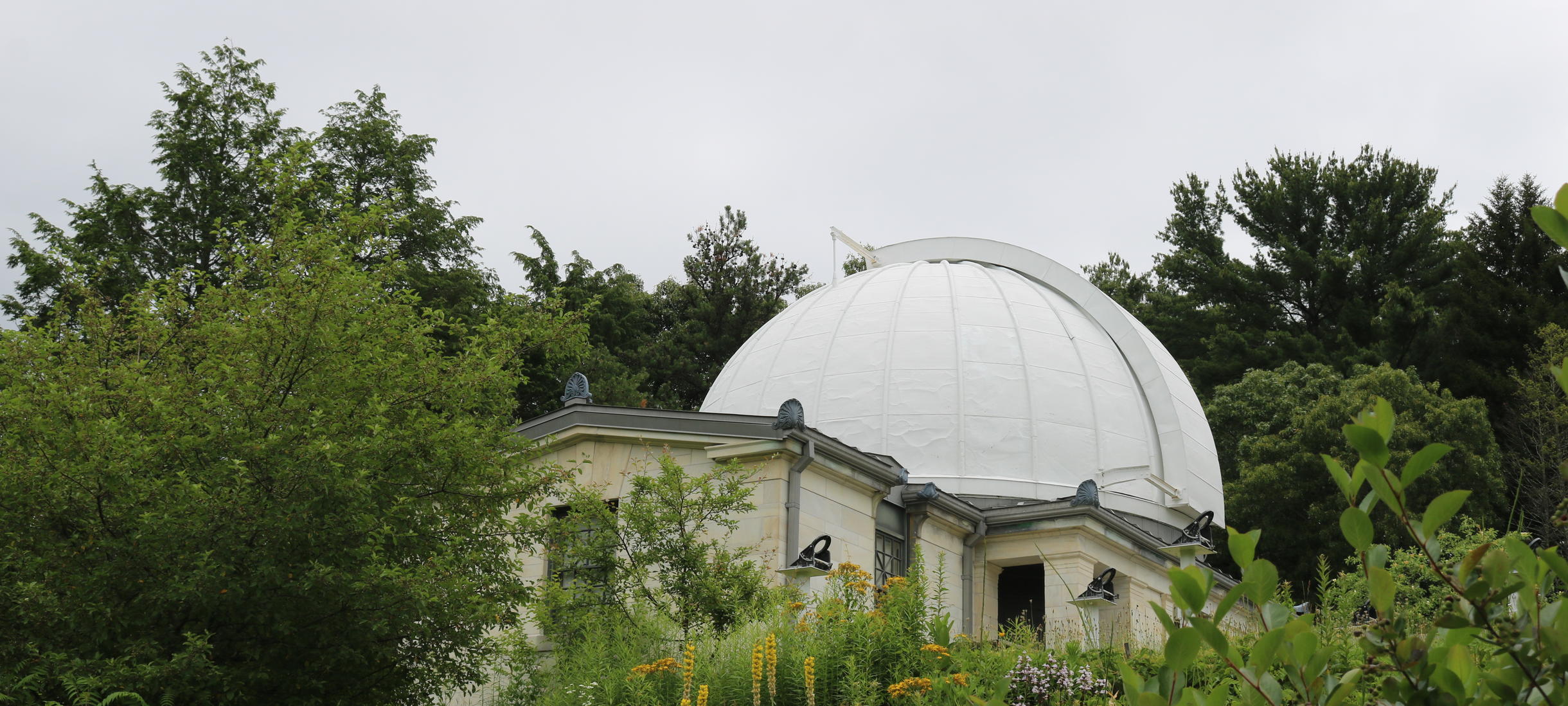 photo of building exterior